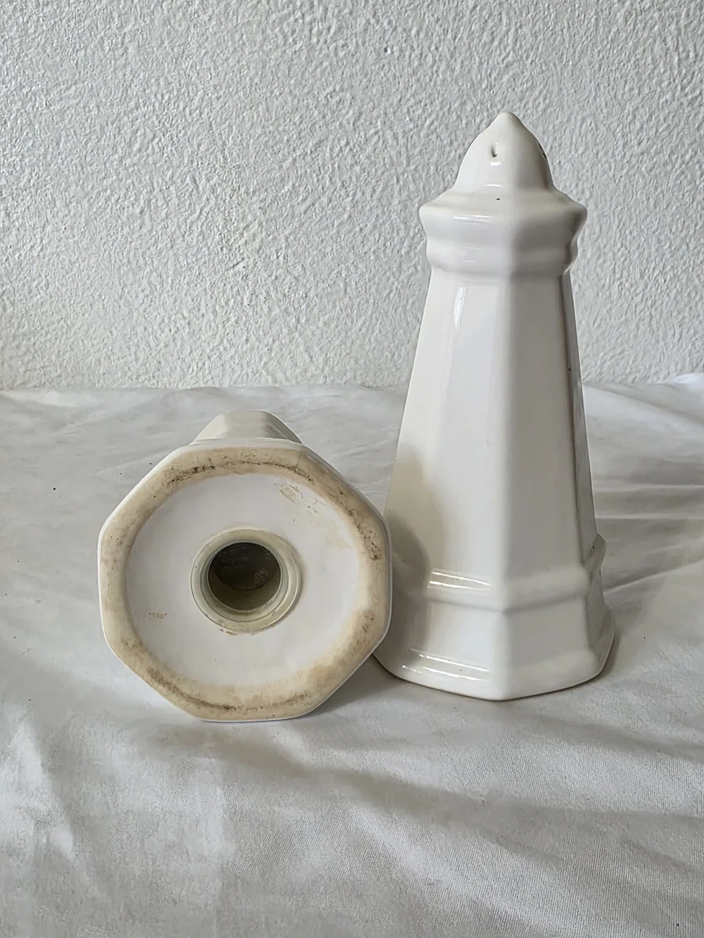 Pfaltzgraff set includes